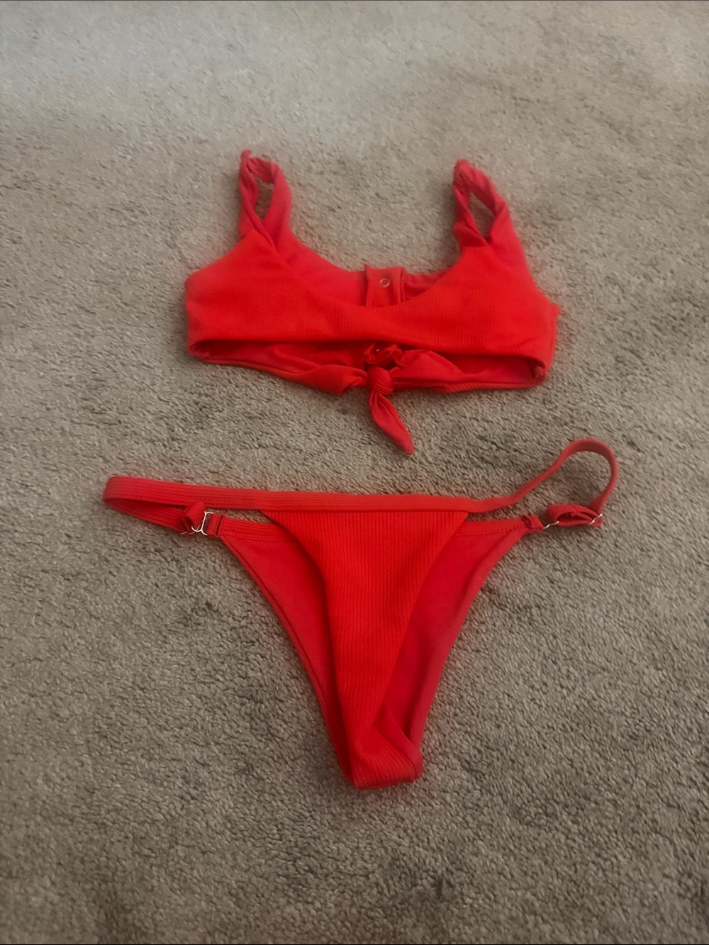 Red Ribbed Tie-Front Bikini Set - Picture 2 of 3